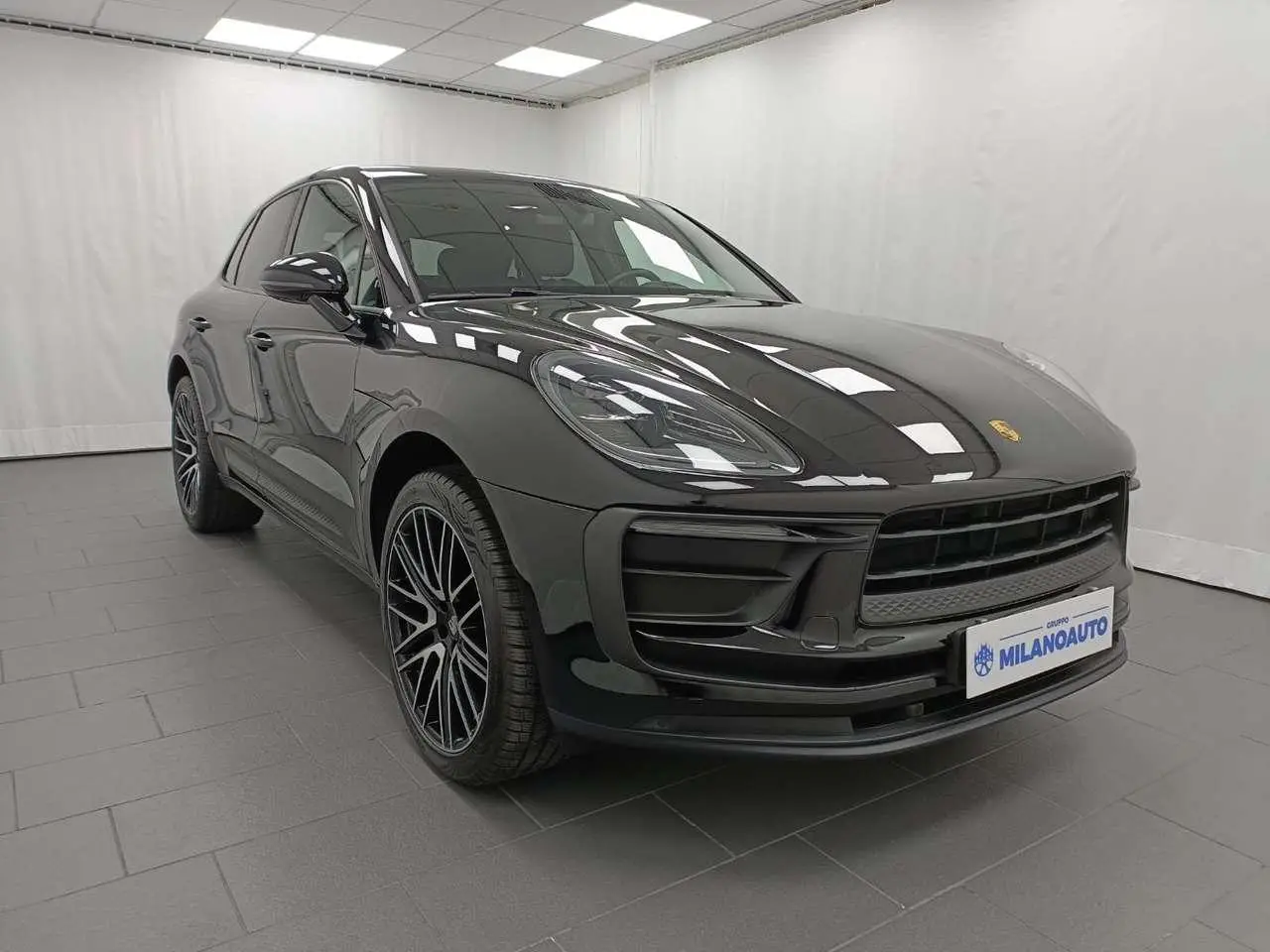 Photo 1 : Porsche Macan 2022 Petrol