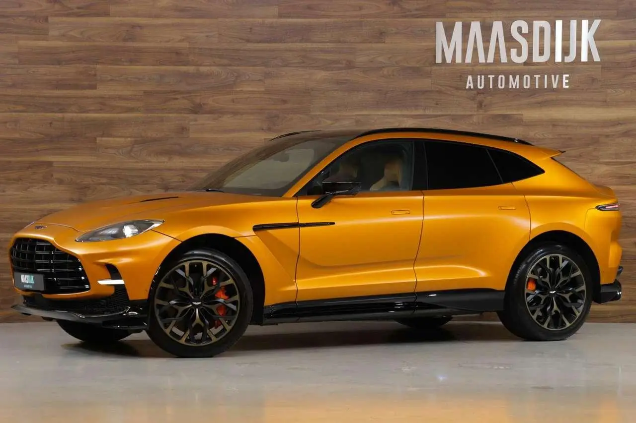 Photo 1 : Aston Martin Dbx 2023 Essence