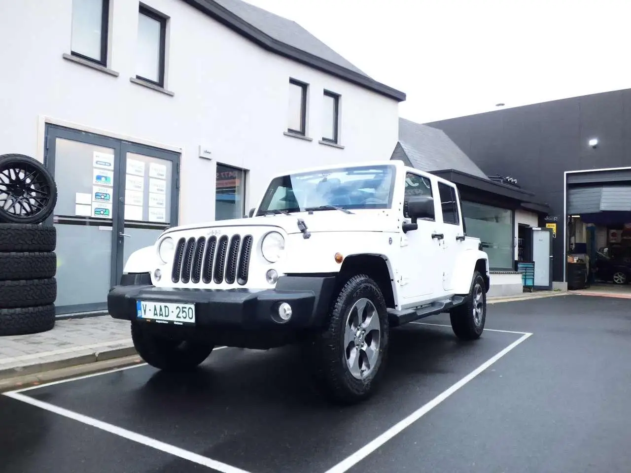 Photo 1 : Jeep Wrangler 2018 Essence