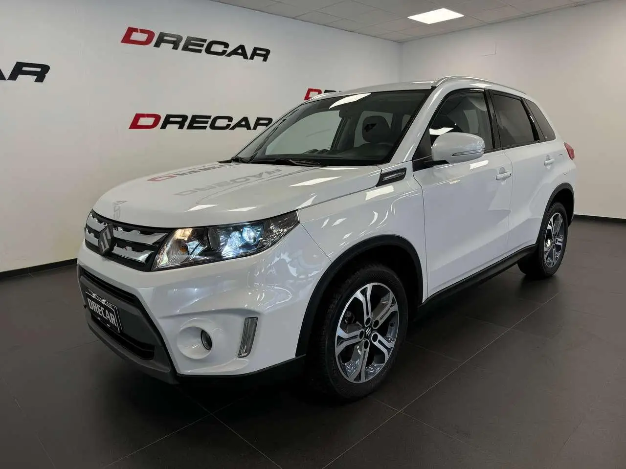 Photo 1 : Suzuki Vitara 2017 Petrol