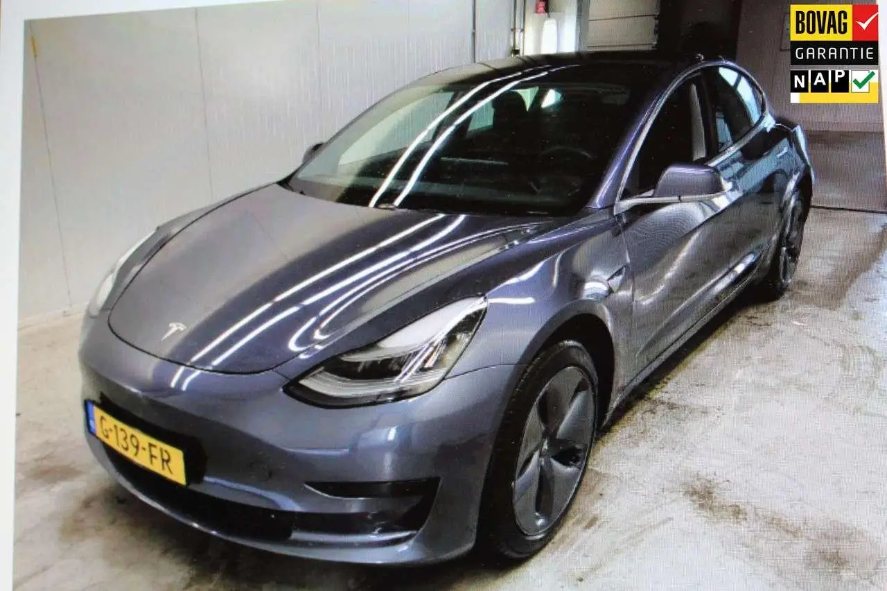 Photo 1 : Tesla Model 3 2019 Electric