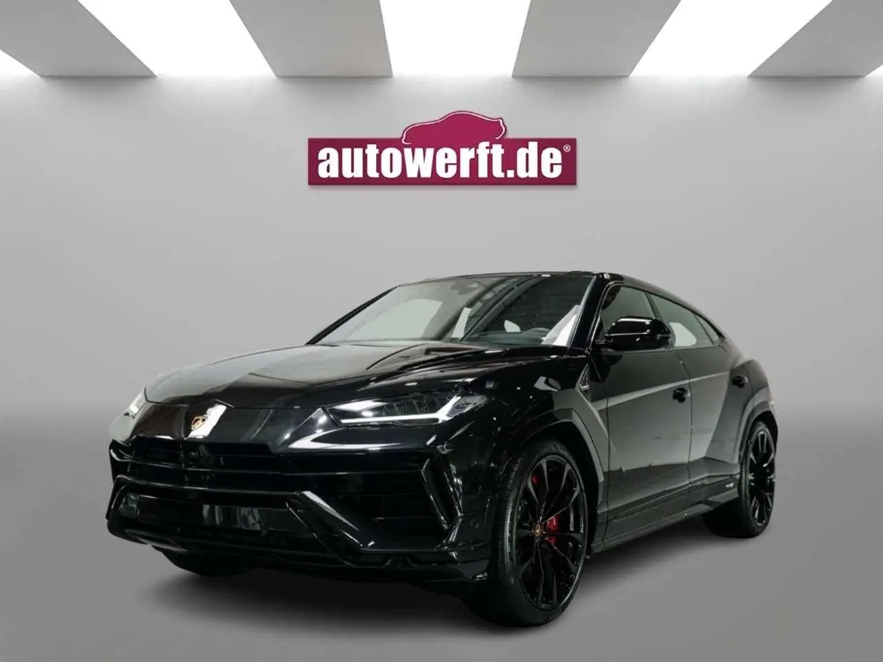 Photo 1 : Lamborghini Urus 2024 Petrol