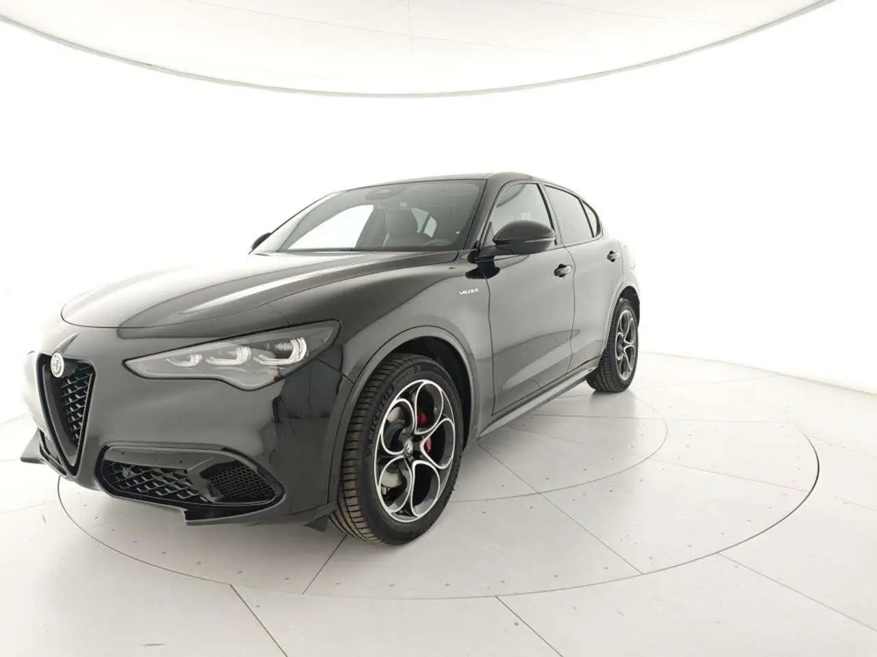 Photo 1 : Alfa Romeo Stelvio 2024 Diesel