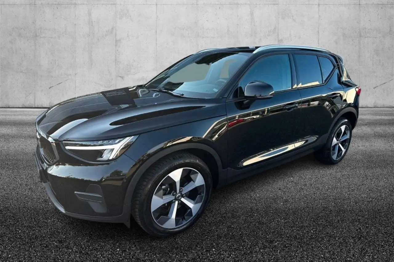 Photo 1 : Volvo Xc40 2023 Petrol