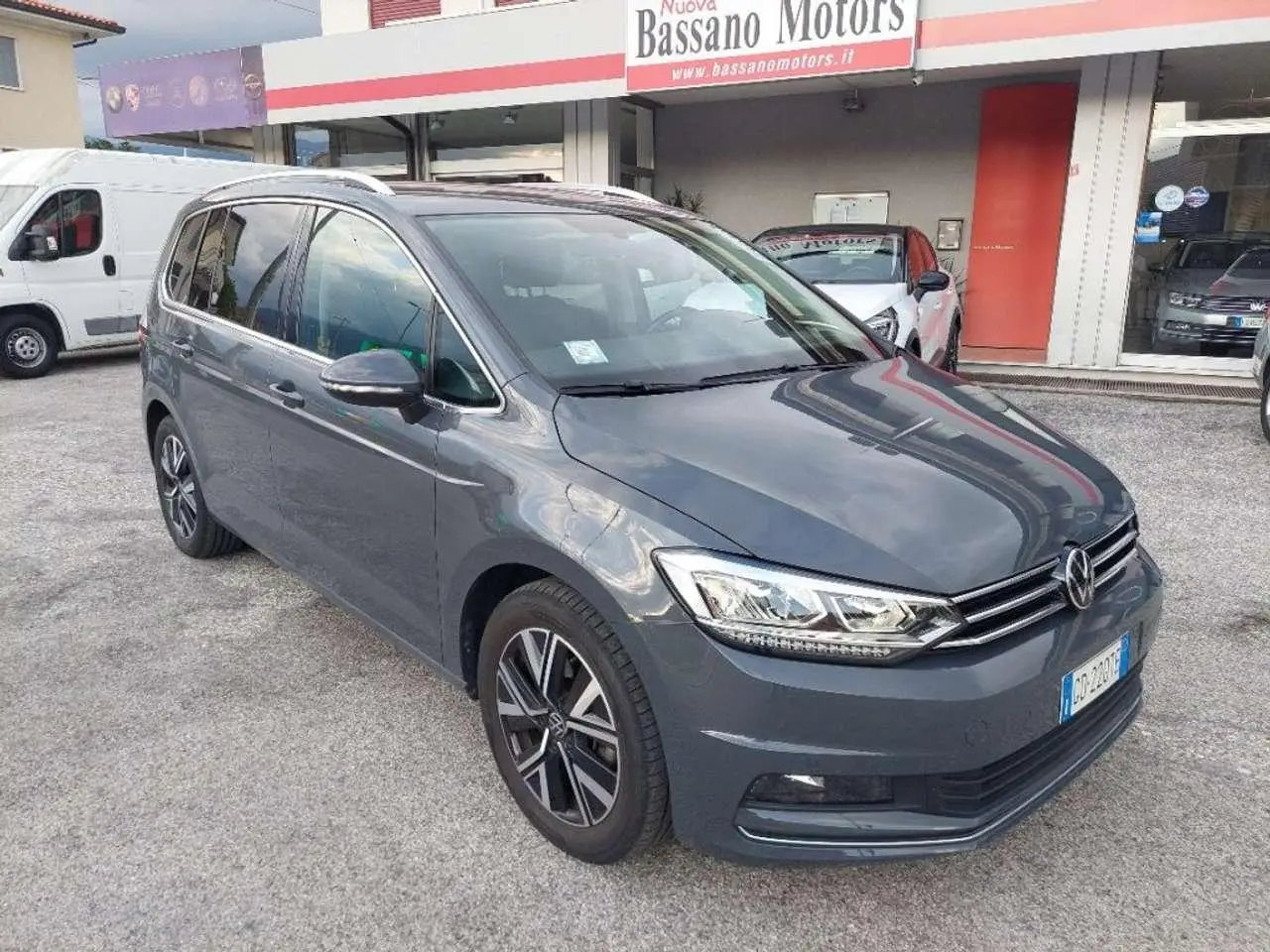 Photo 1 : Volkswagen Touran 2020 Essence