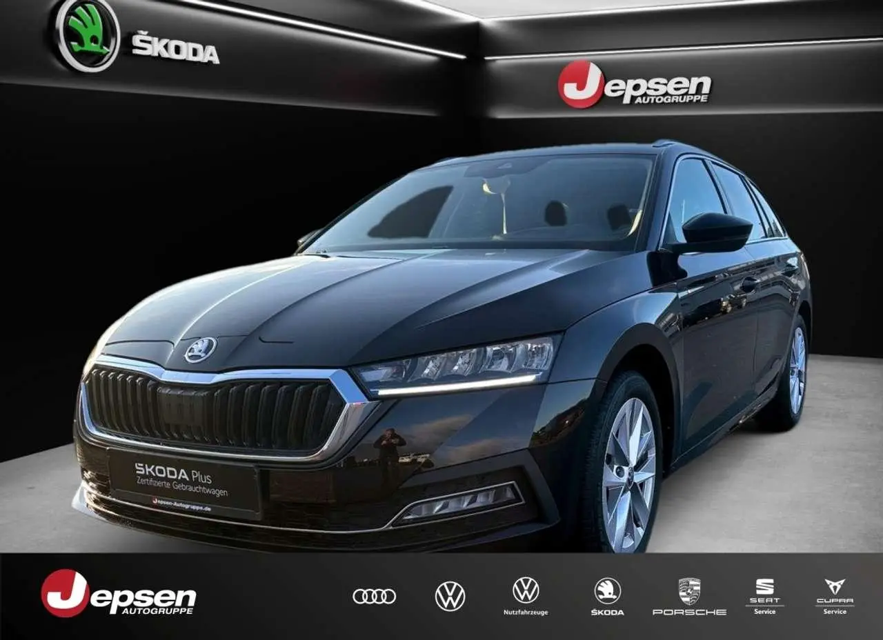 Photo 1 : Skoda Octavia 2024 Essence