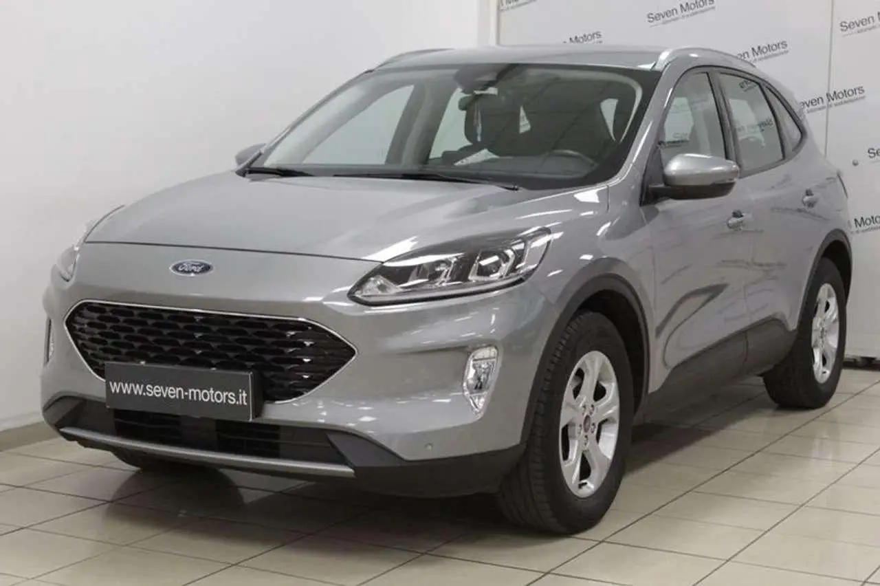 Photo 1 : Ford Kuga 2021 Essence