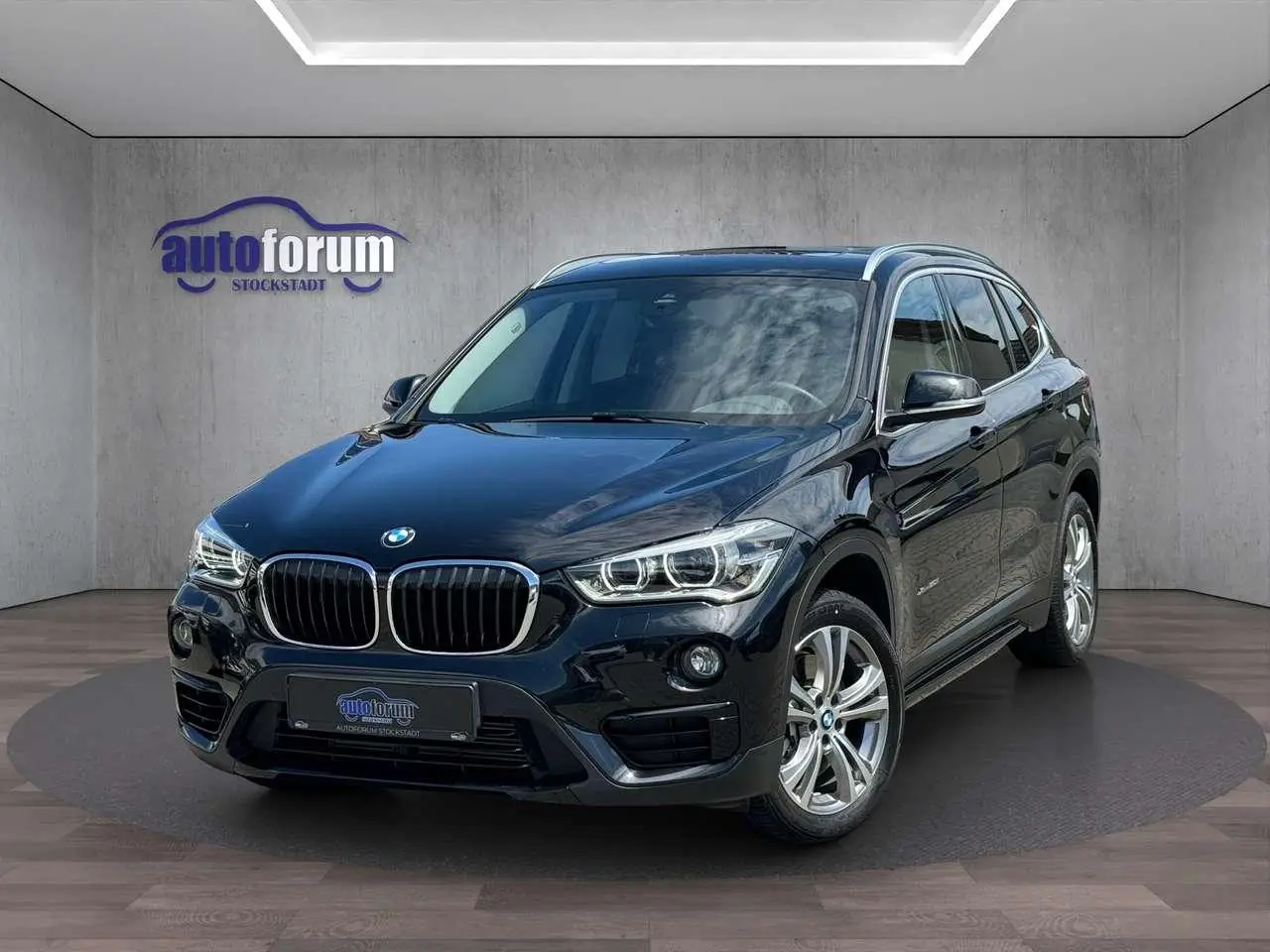 Photo 1 : Bmw X1 2017 Petrol