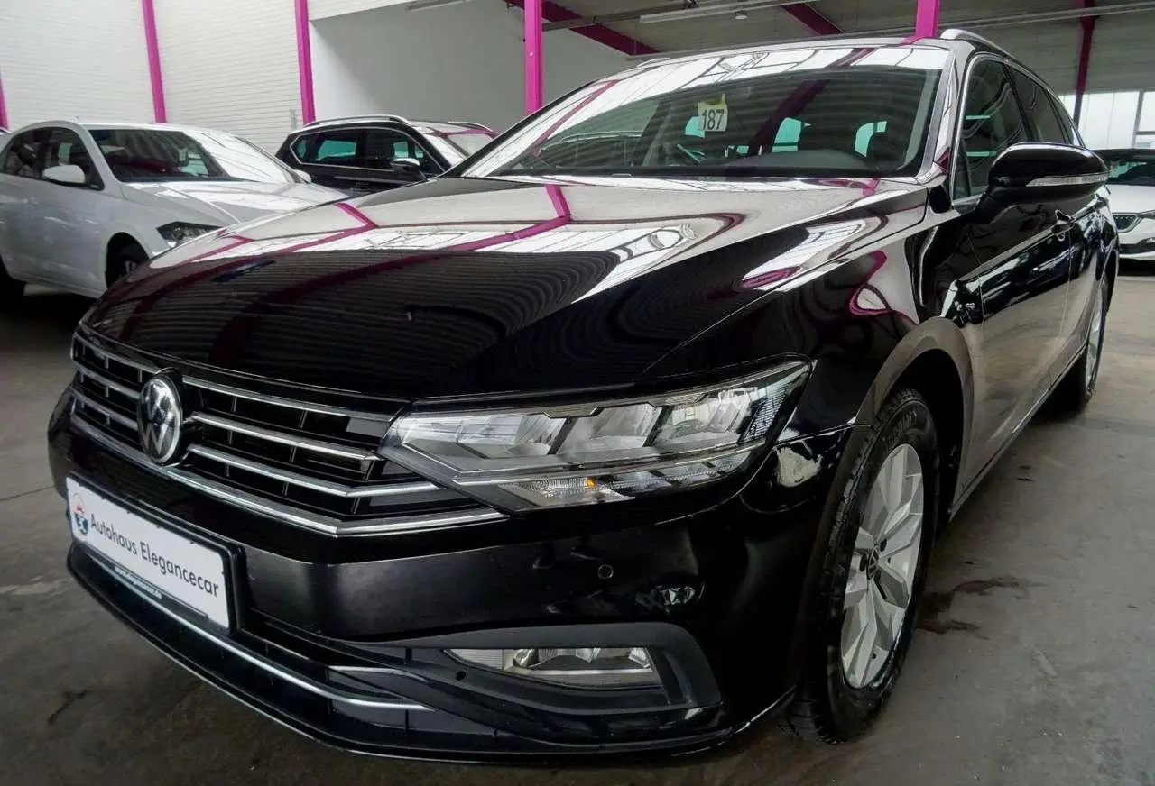 Photo 1 : Volkswagen Passat 2022 Diesel