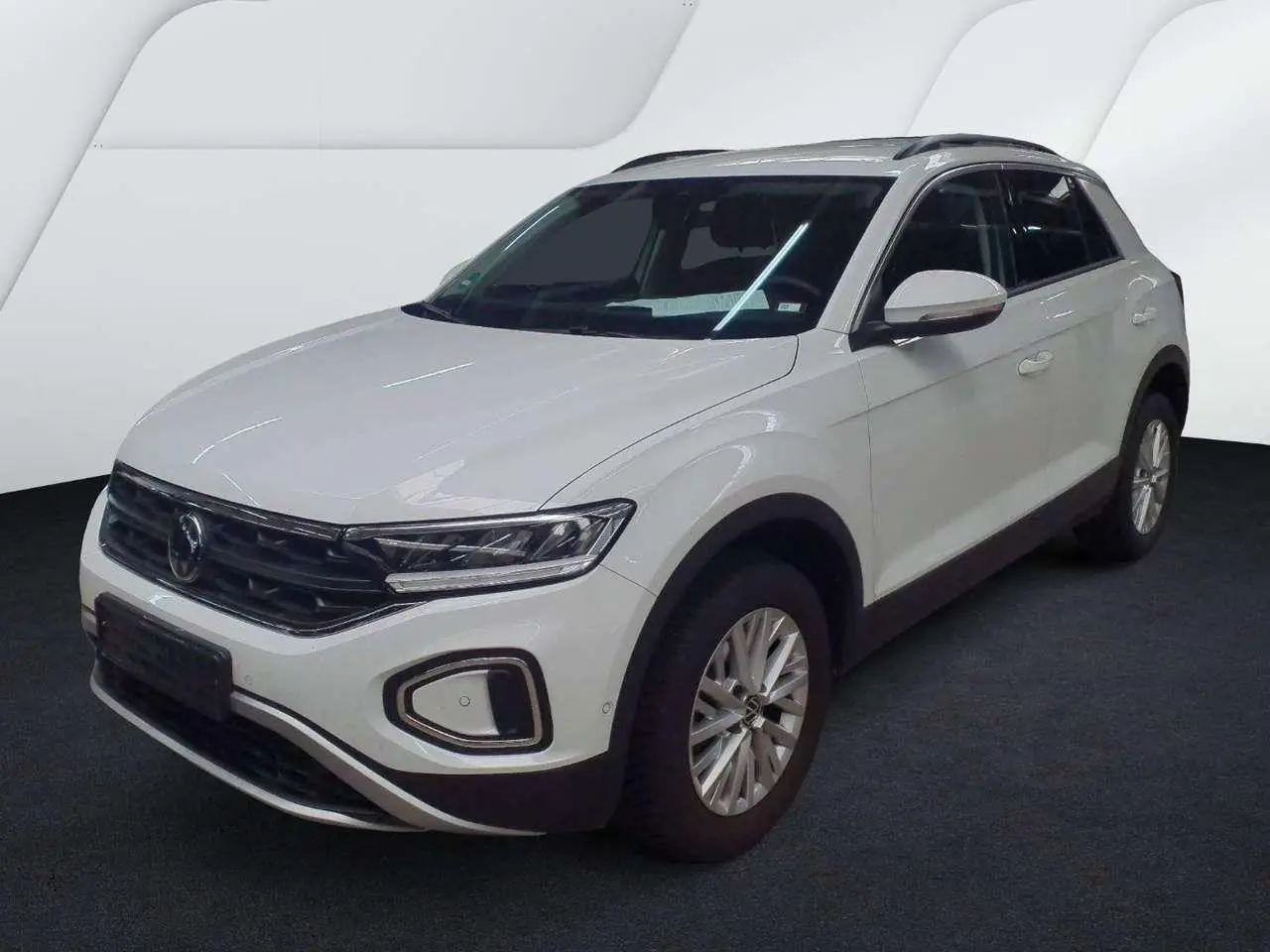 Photo 1 : Volkswagen T-roc 2023 Essence