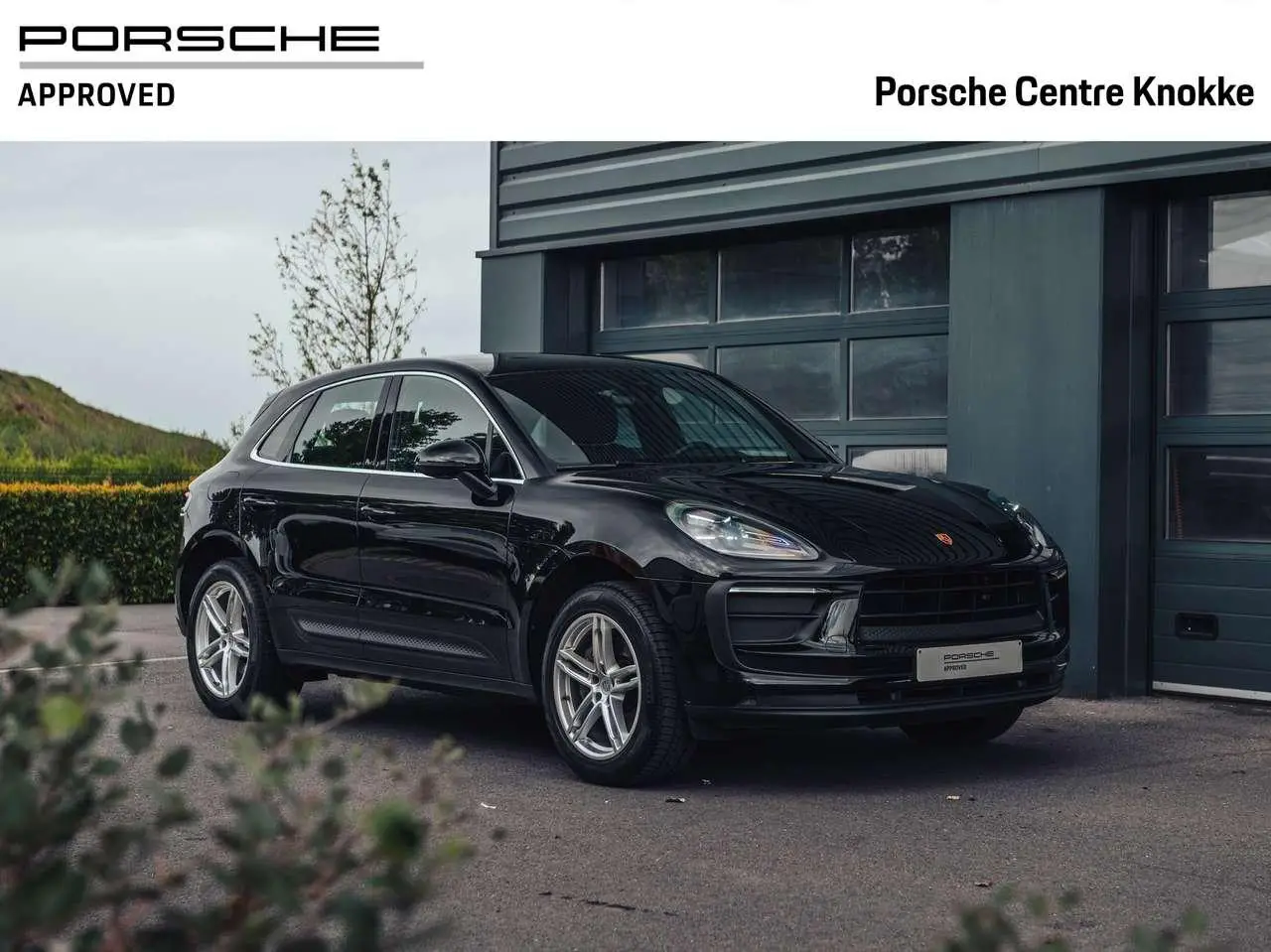 Photo 1 : Porsche Macan 2021 Petrol