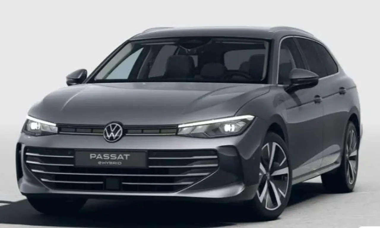 Photo 1 : Volkswagen Passat 2024 Hybride