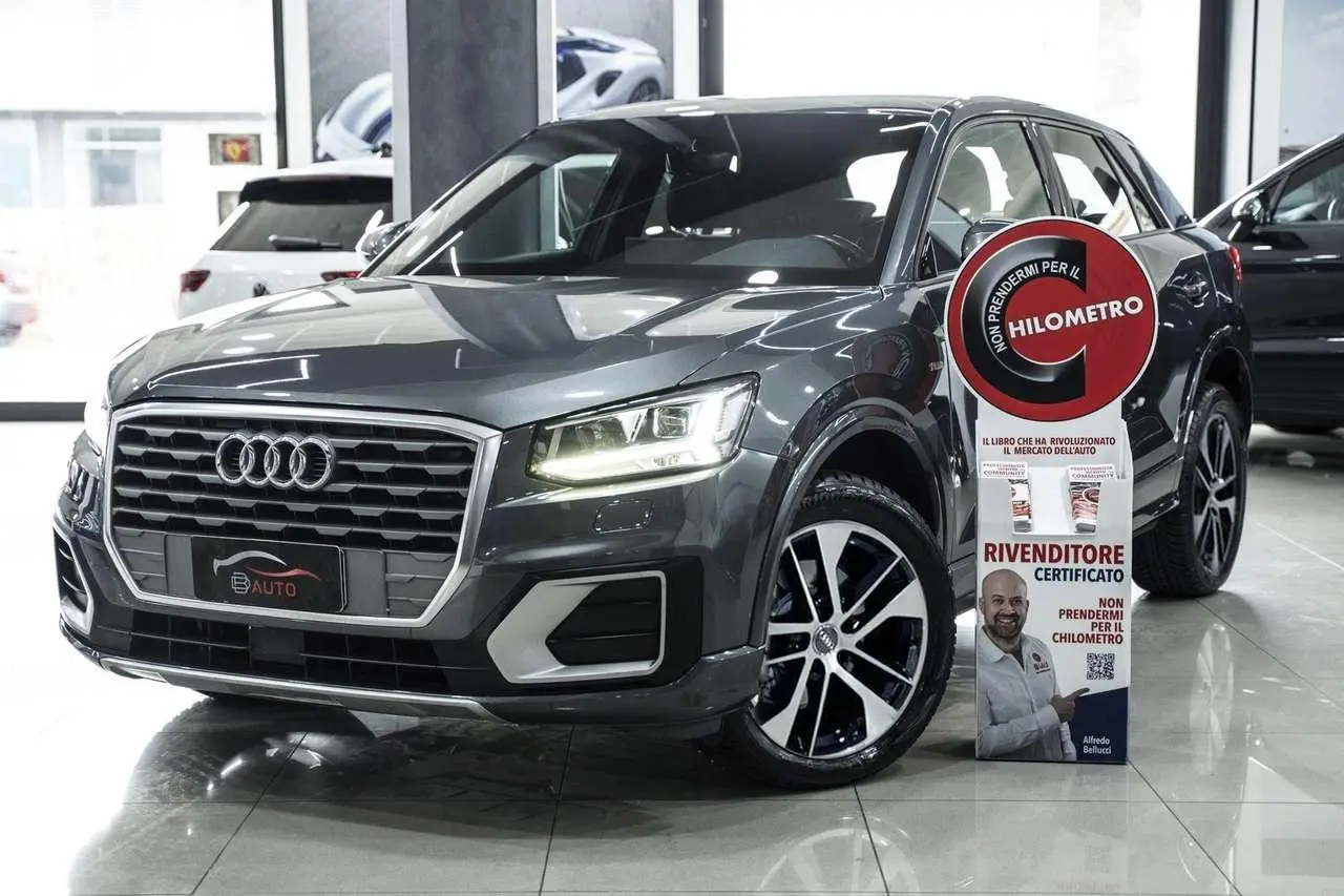 Photo 1 : Audi Q2 2017 Diesel