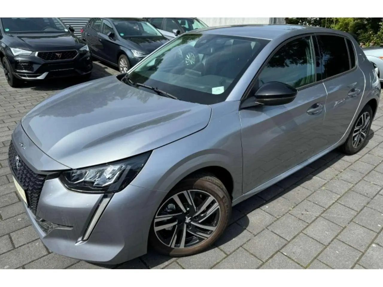 Photo 1 : Peugeot 208 2023 Petrol