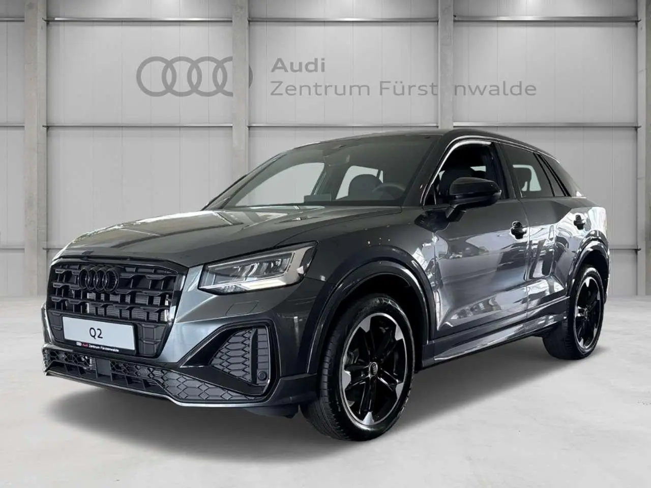 Photo 1 : Audi Q2 2024 Diesel