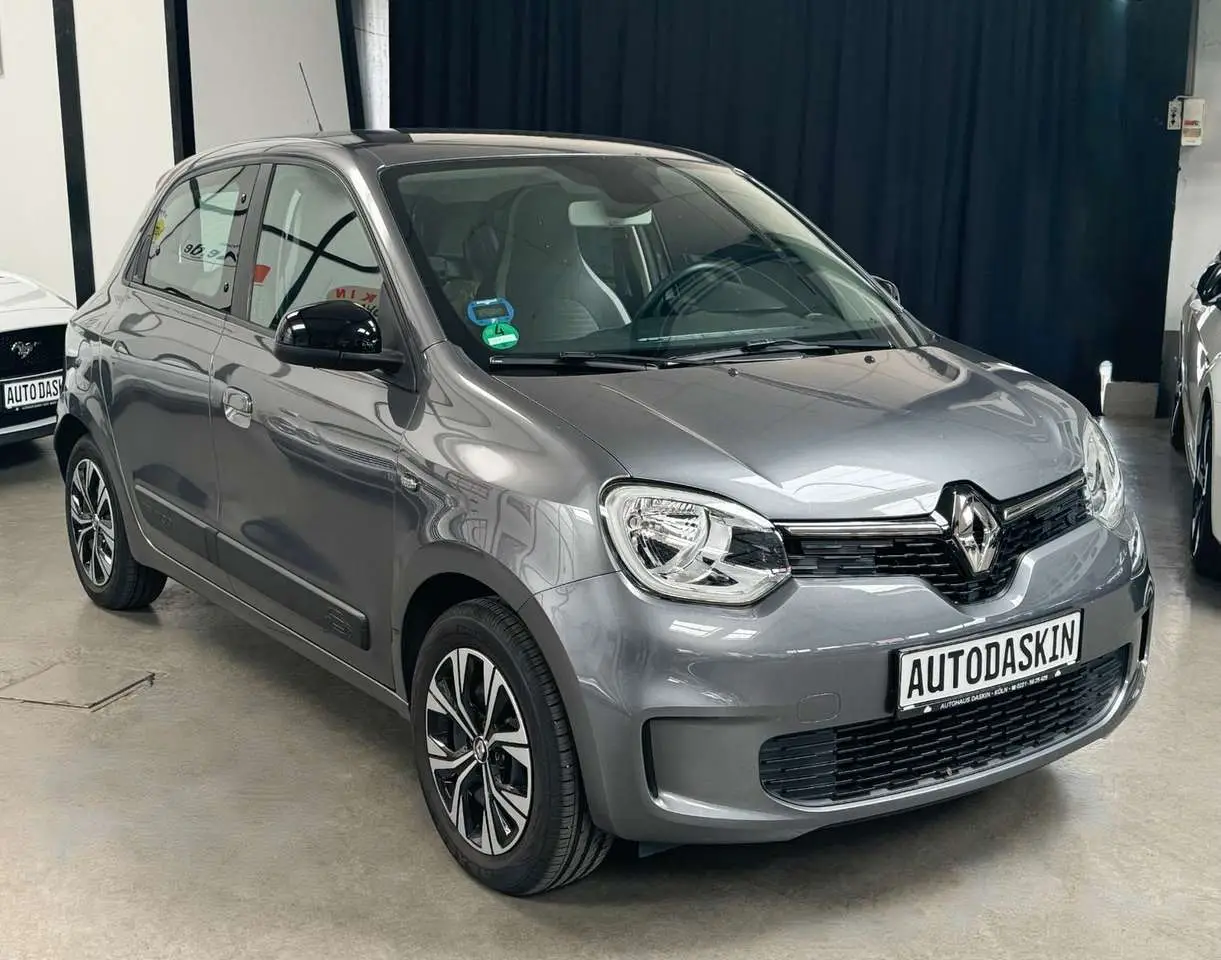 Photo 1 : Renault Twingo 2021 Essence