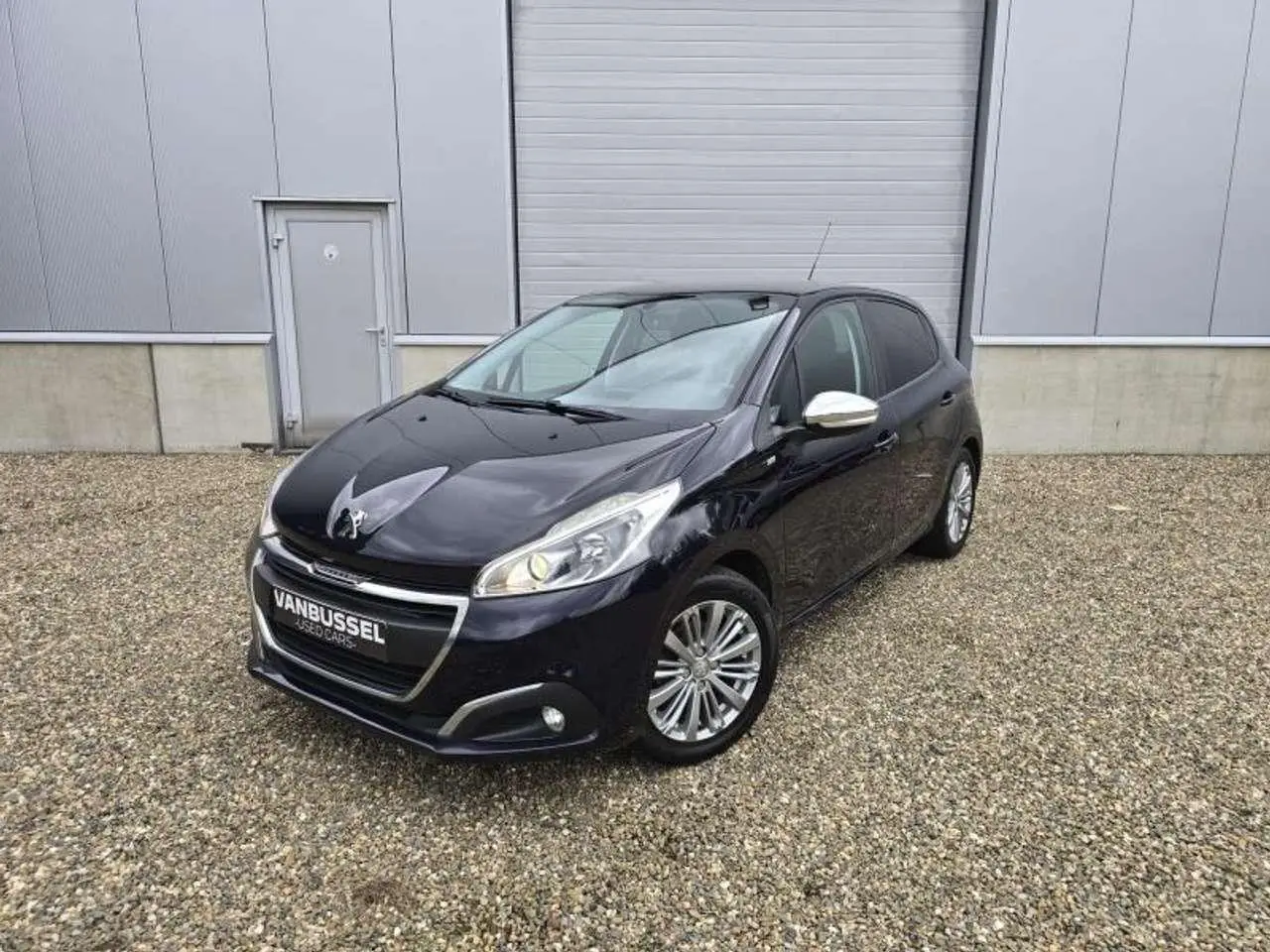 Photo 1 : Peugeot 208 2016 Petrol