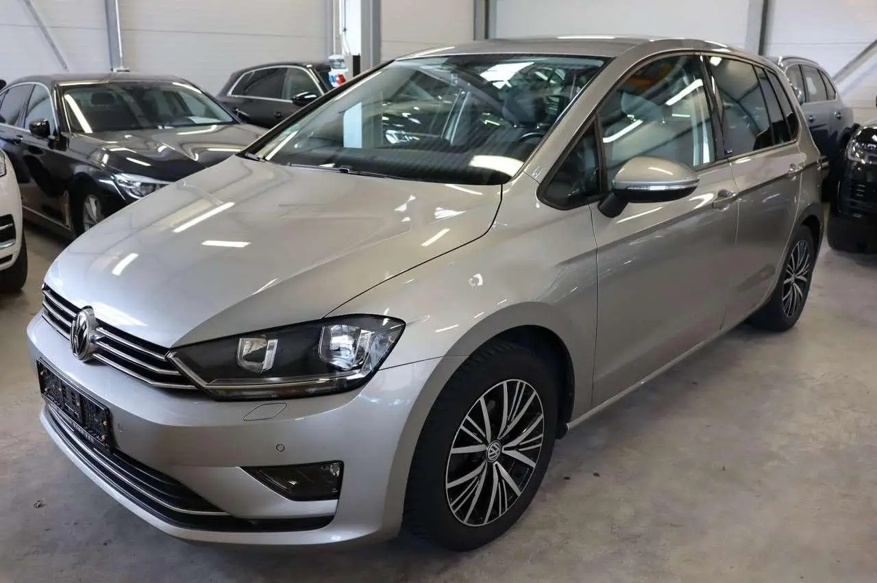 Photo 1 : Volkswagen Golf 2016 Petrol