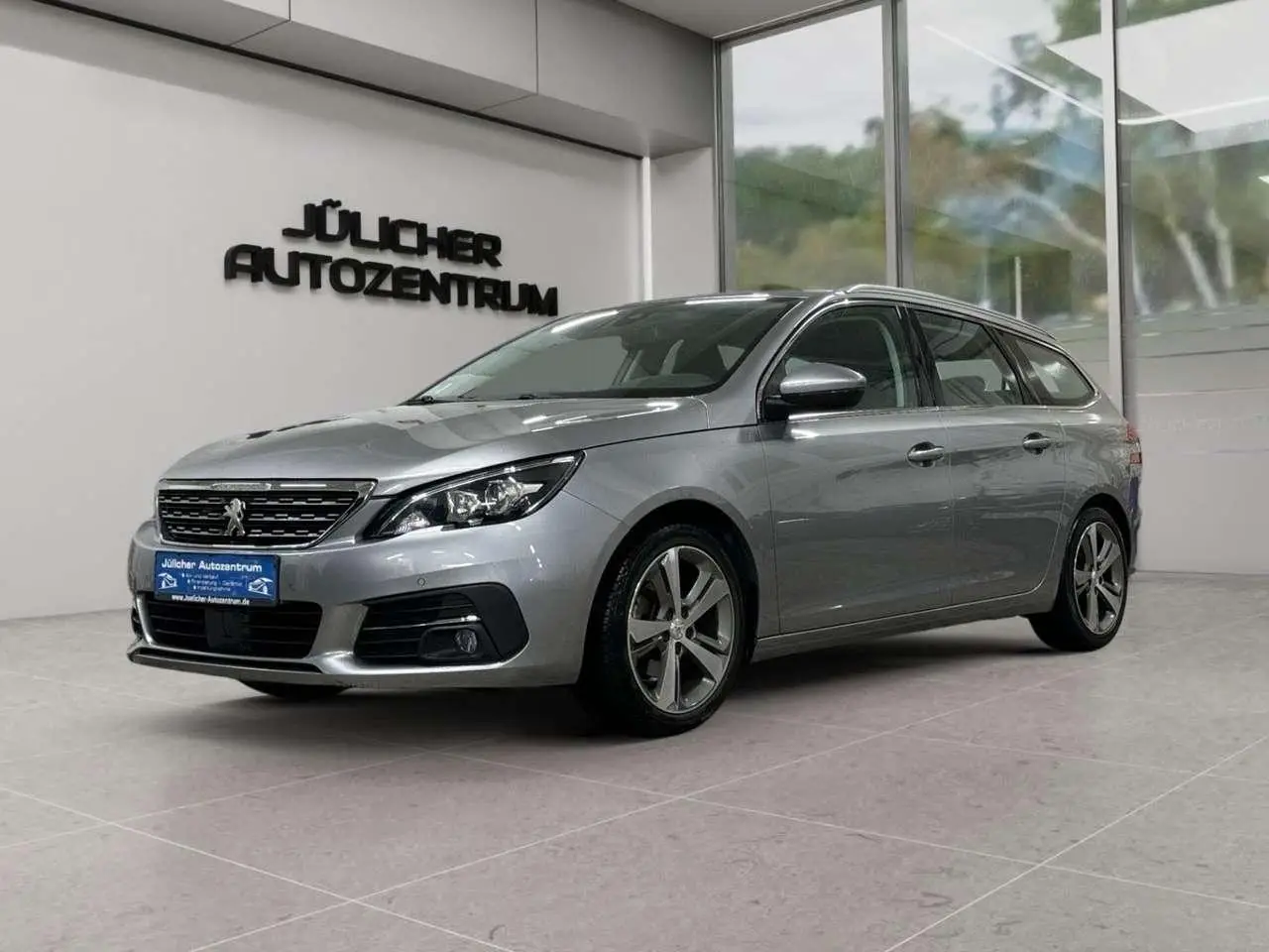 Photo 1 : Peugeot 308 2019 Essence