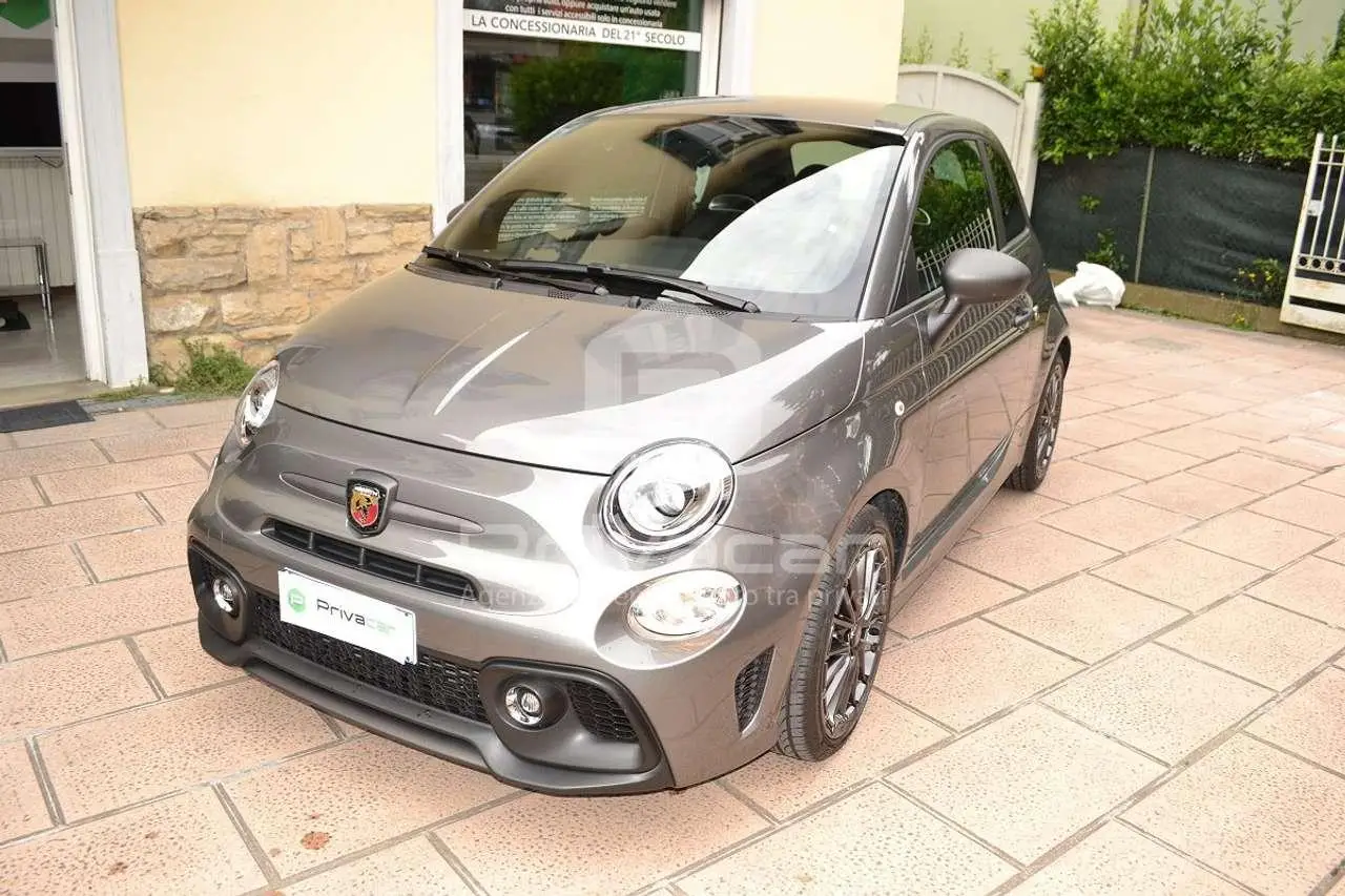 Photo 1 : Abarth 595 2024 Essence