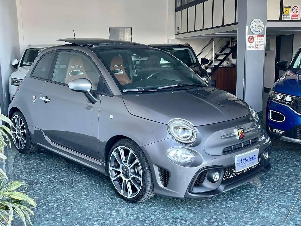 Photo 1 : Abarth 595 2021 Essence