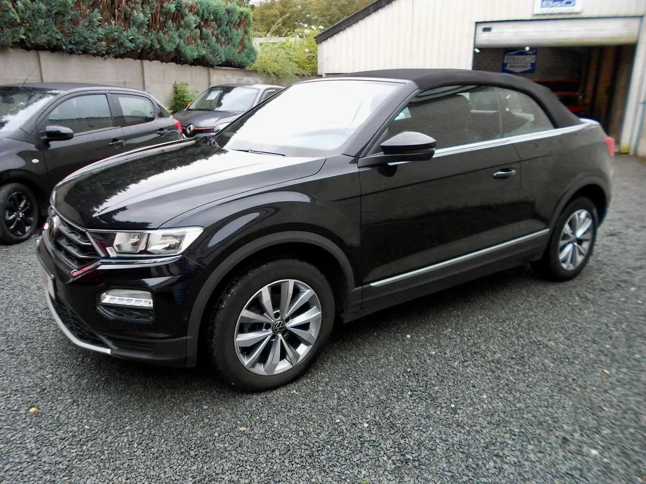 Photo 1 : Volkswagen T-roc 2021 Essence