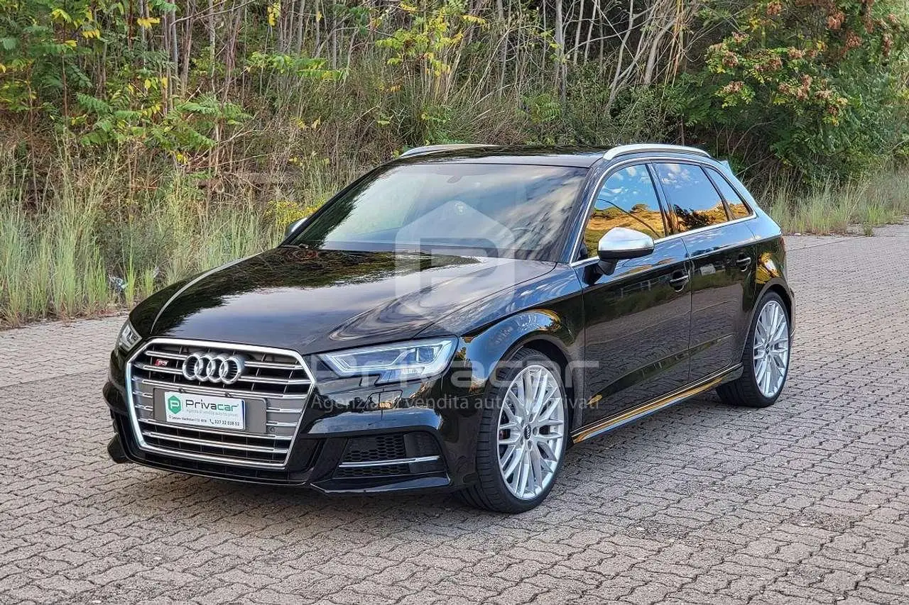 Photo 1 : Audi S3 2019 Petrol