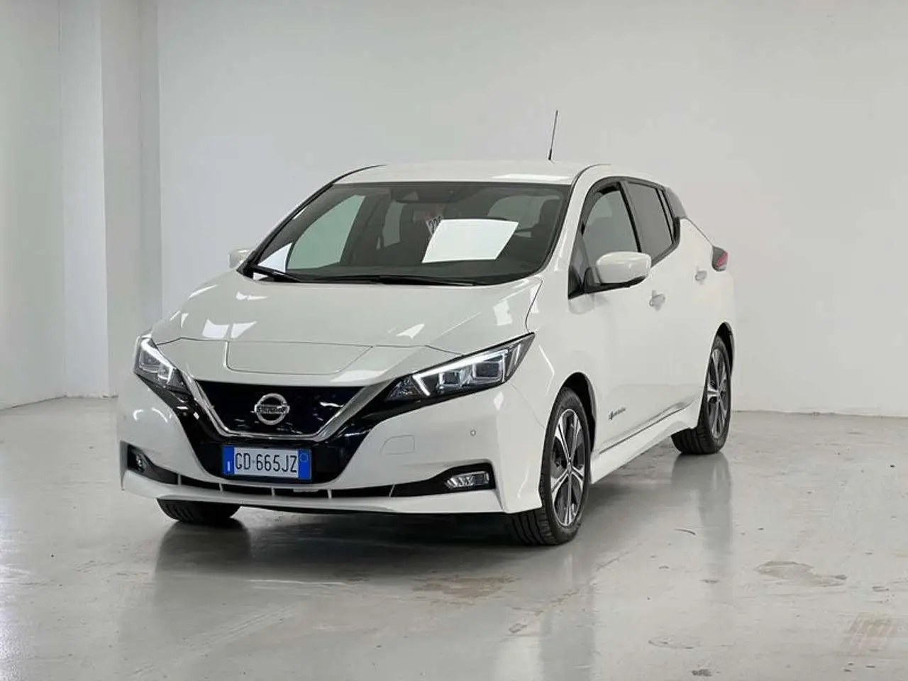 Photo 1 : Nissan Leaf 2020 Electric