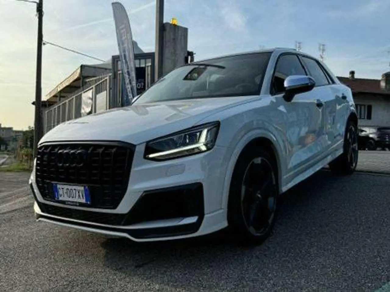 Photo 1 : Audi Sq2 2020 Essence