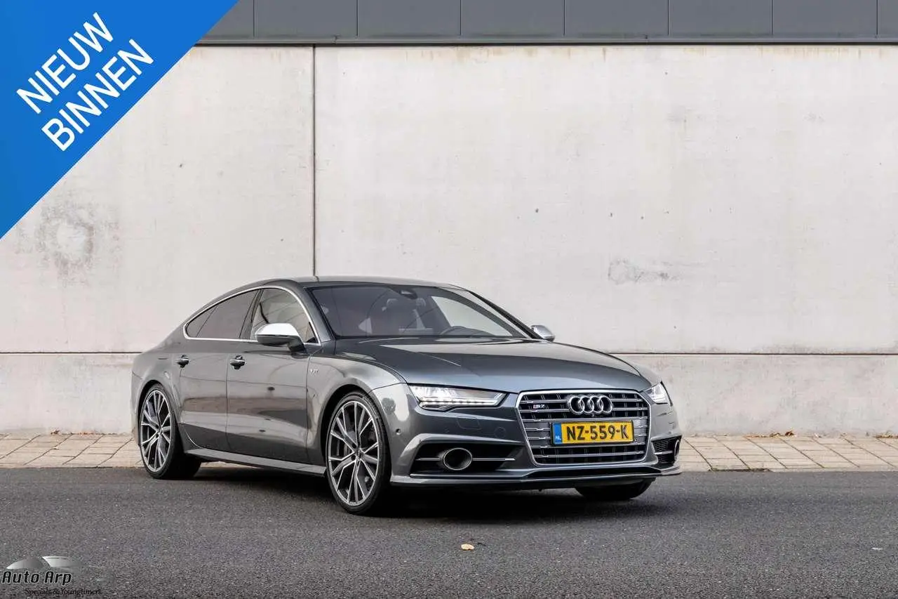 Photo 1 : Audi A7 2015 Petrol