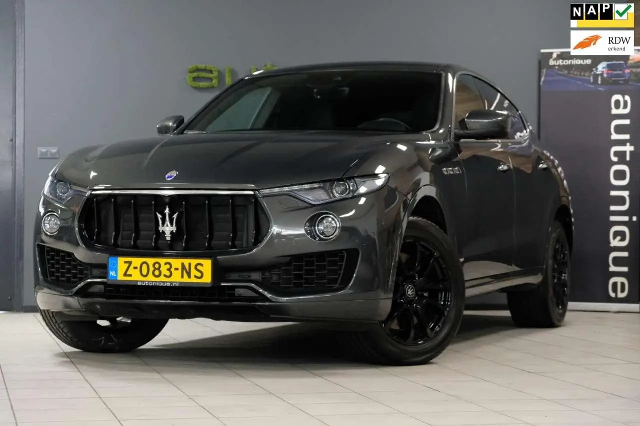 Photo 1 : Maserati Levante 2016 Petrol