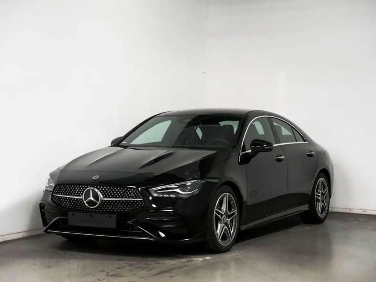 Photo 1 : Mercedes-benz Classe Cla 2023 Petrol