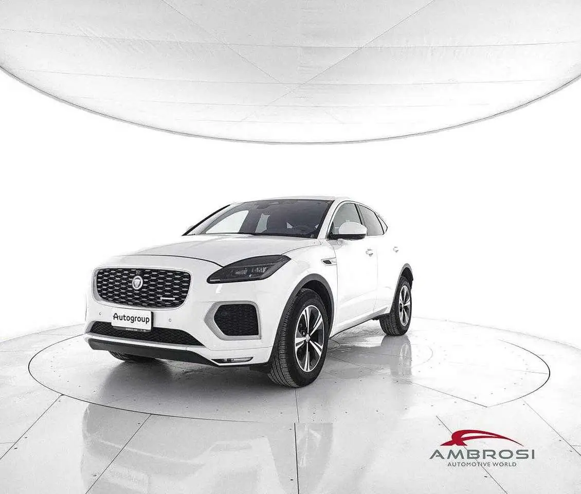 Photo 1 : Jaguar E-pace 2021 Hybride