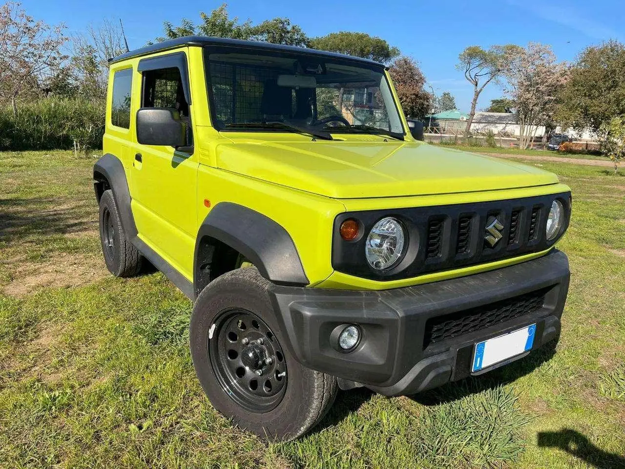 Photo 1 : Suzuki Jimny 2021 Petrol