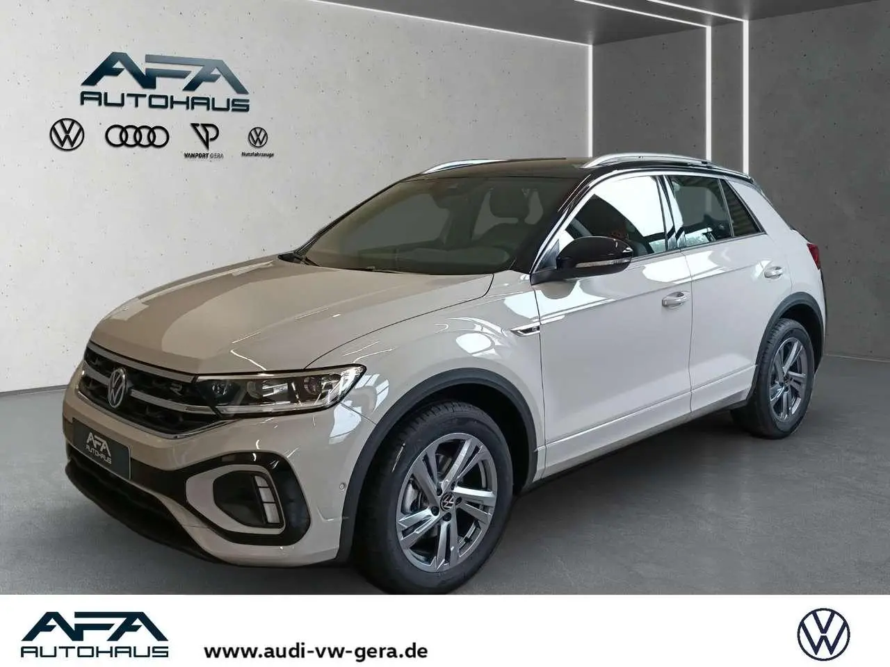 Photo 1 : Volkswagen T-roc 2024 Essence