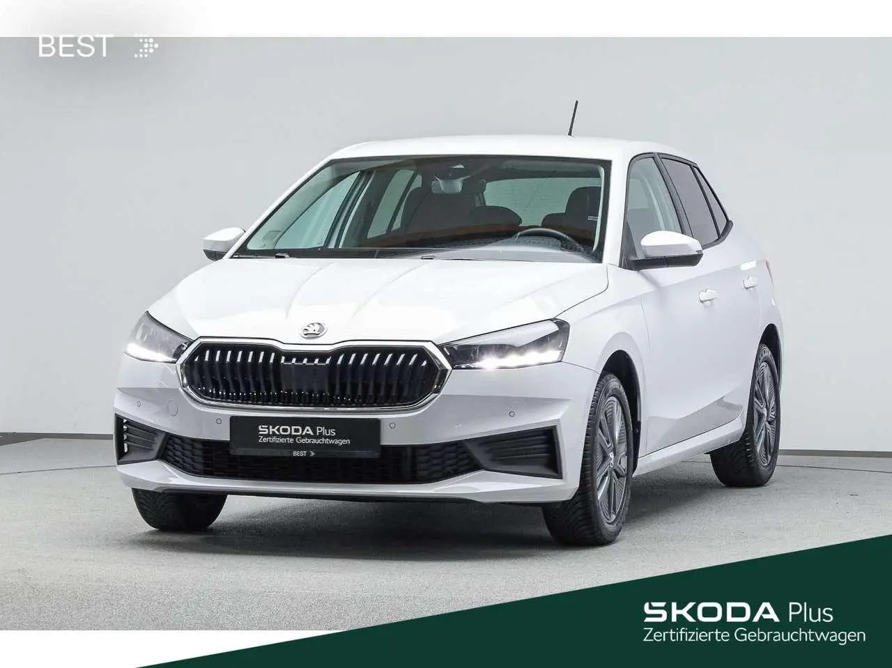 Photo 1 : Skoda Fabia 2023 Petrol