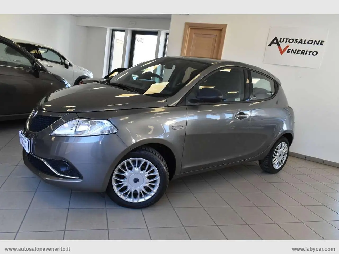 Photo 1 : Lancia Ypsilon 2016 GPL