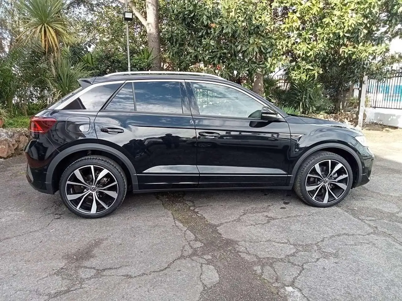 Photo 1 : Volkswagen T-roc 2022 Diesel