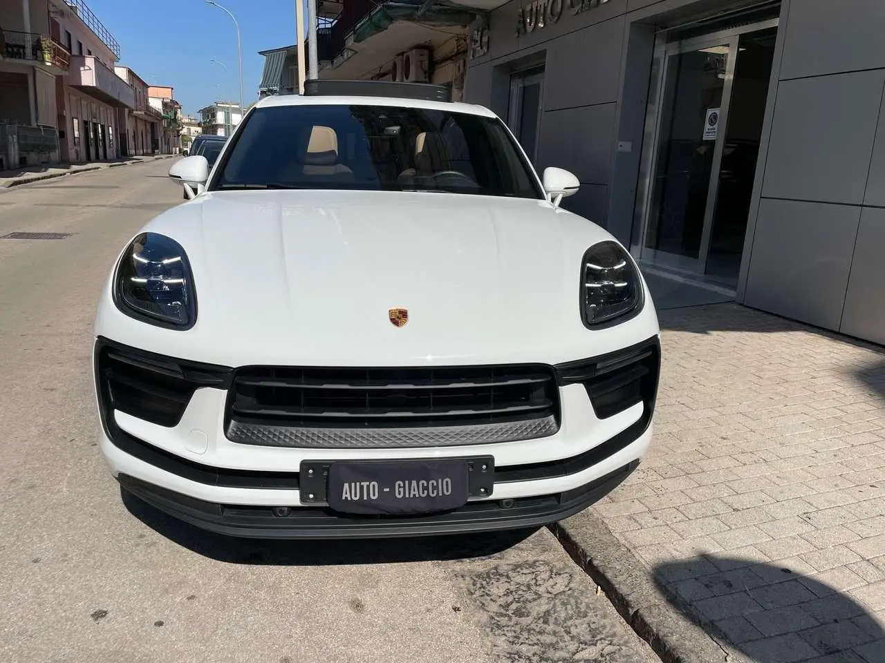 Photo 1 : Porsche Macan 2023 Petrol