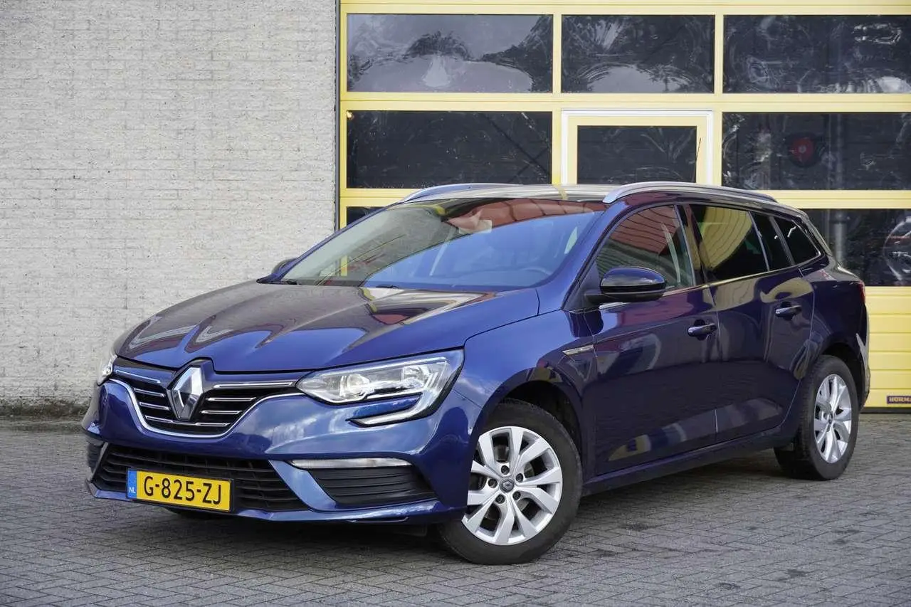 Photo 1 : Renault Megane 2020 Essence