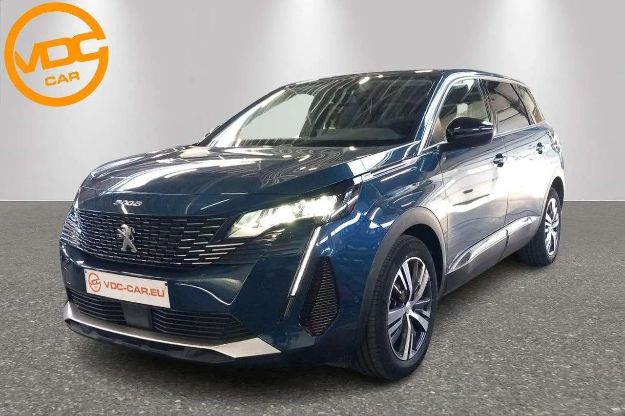 Photo 1 : Peugeot 5008 2022 Petrol