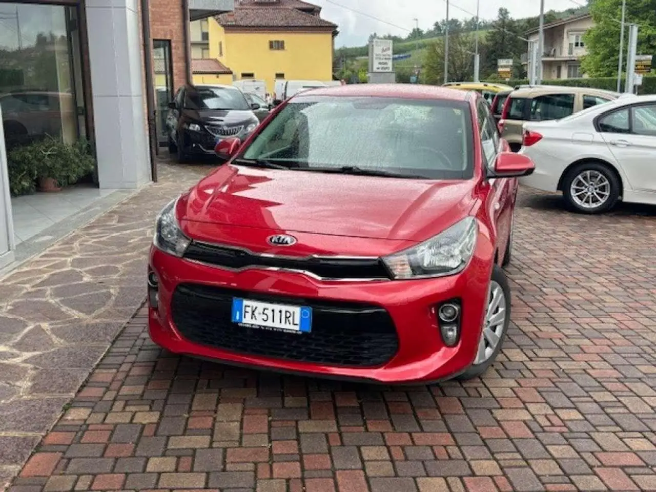 Photo 1 : Kia Rio 2017 Petrol