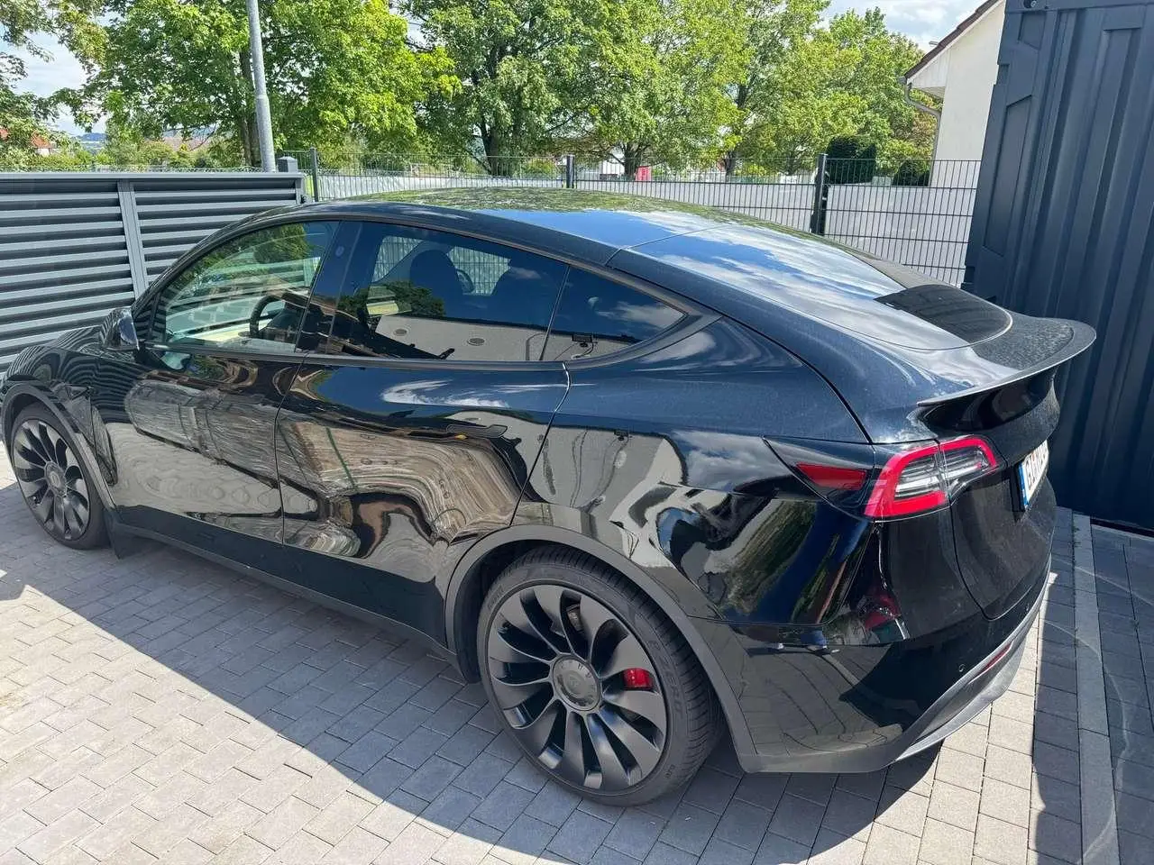 Photo 1 : Tesla Model Y 2022 Électrique