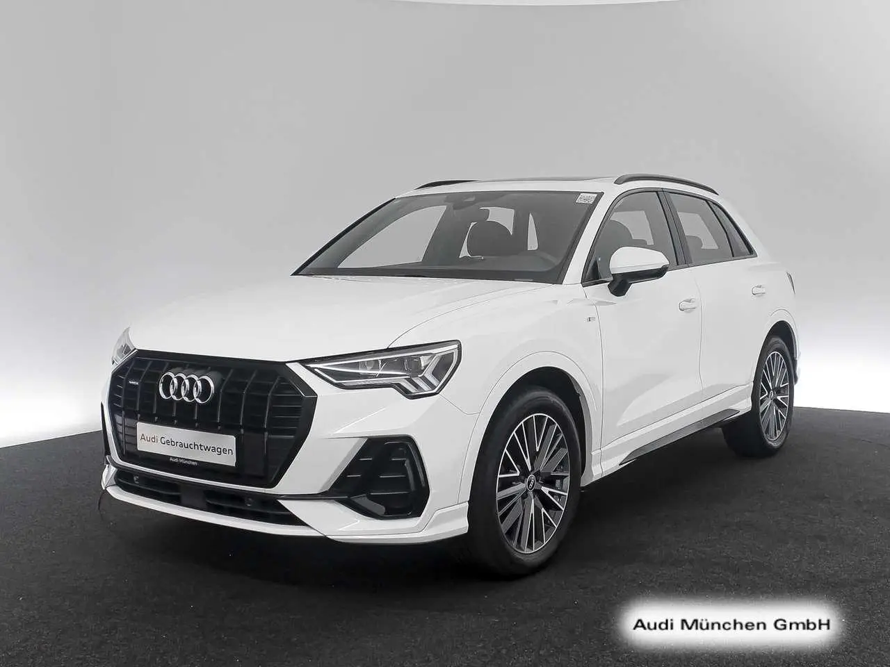 Photo 1 : Audi Q3 2021 Diesel