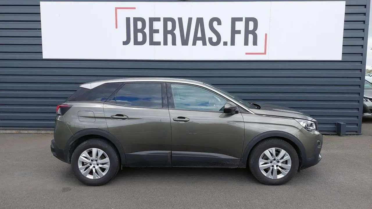 Photo 1 : Peugeot 3008 2019 Diesel