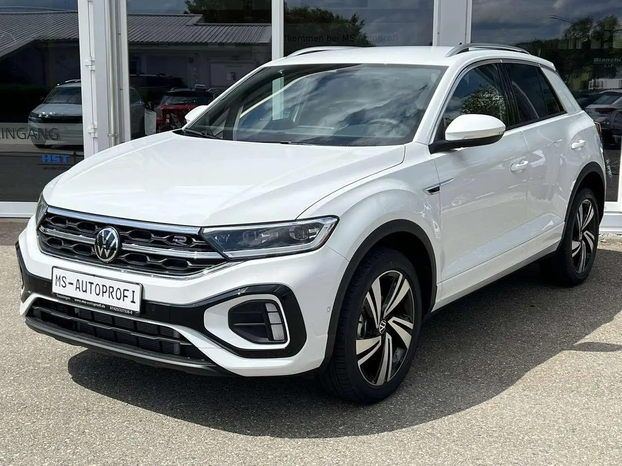 Photo 1 : Volkswagen T-roc 2024 Essence