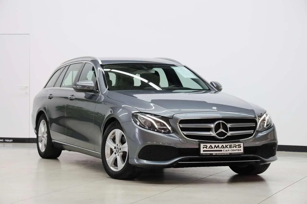 Photo 1 : Mercedes-benz Classe E 2017 Petrol