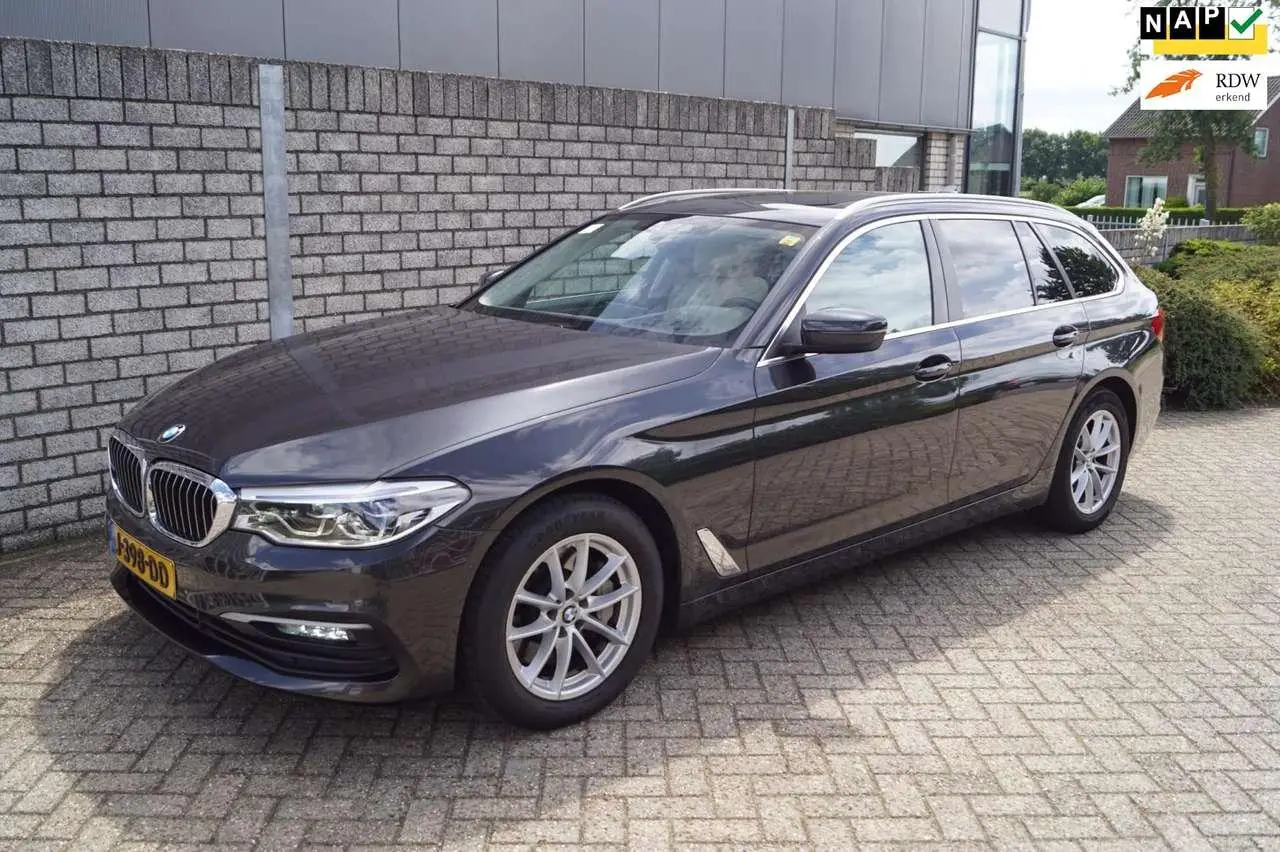 Photo 1 : Bmw Serie 5 2020 Petrol