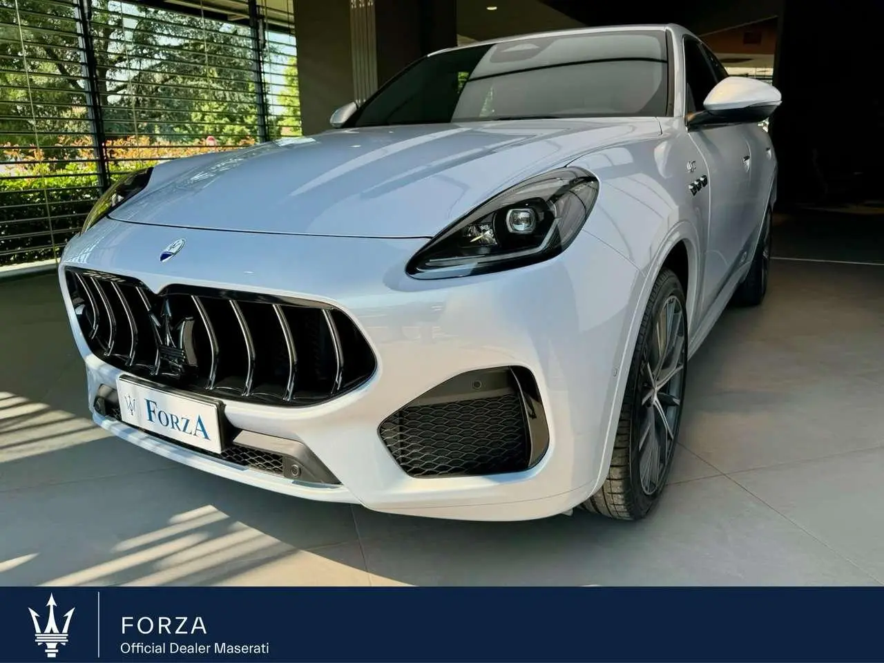 Photo 1 : Maserati Grecale 2023 Hybride