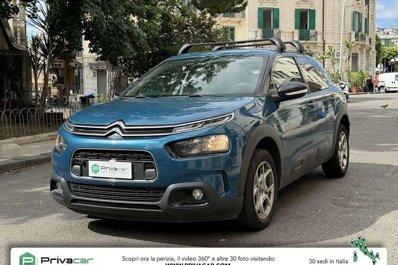 Photo 1 : Citroen C4 2018 Petrol